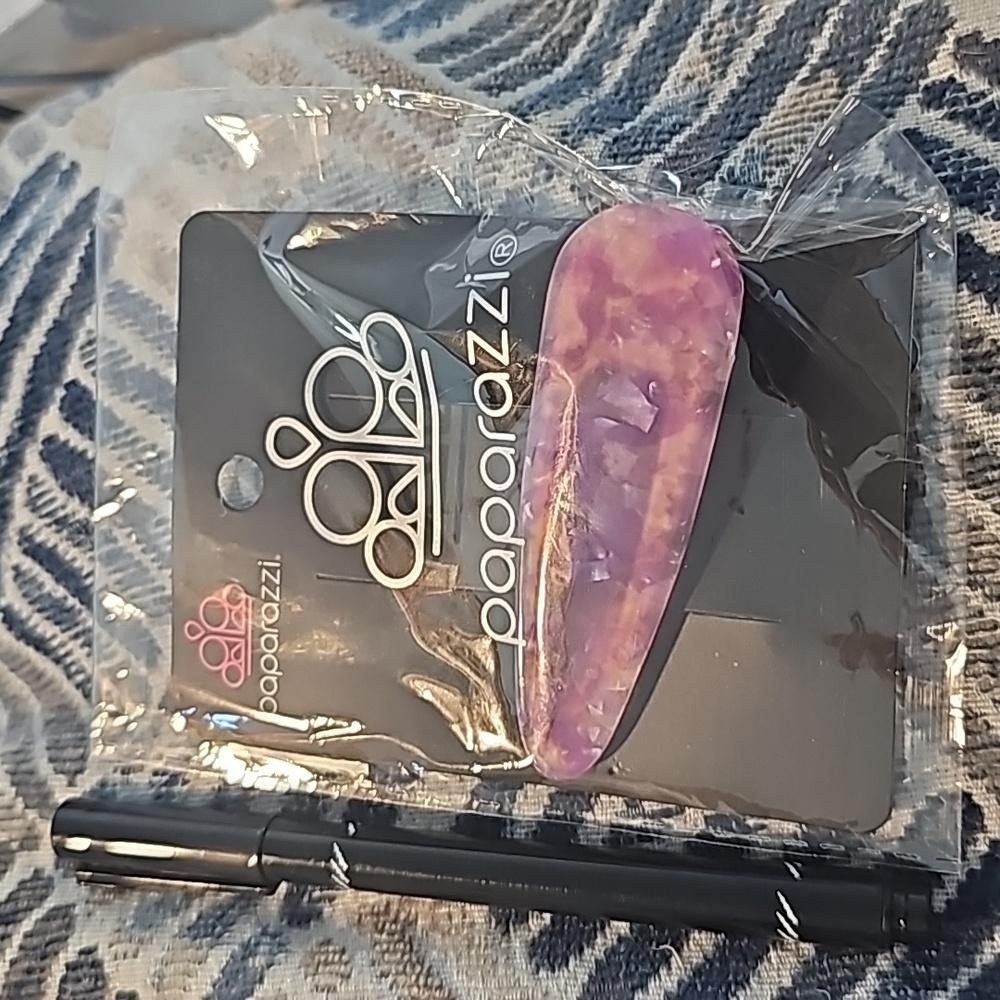 Hair I Am Purple Hair Clip. NWT Alligator type - Picture 2 of 3